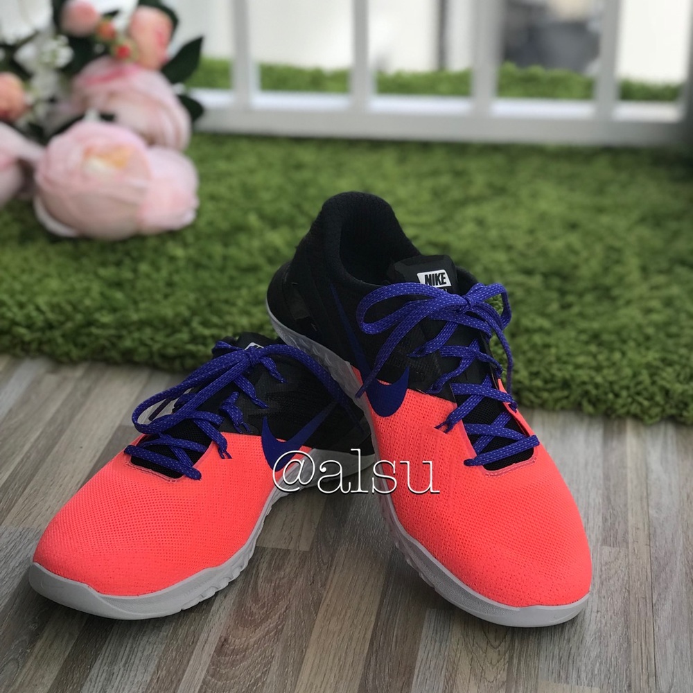 NWT Nike Metcon 3 Lava Glow WMNS - Picture 2 of 7